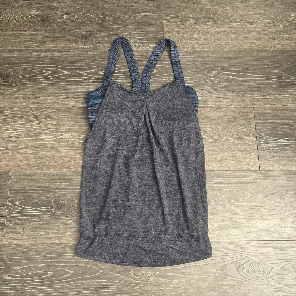 Lululemon Rest Less Tank Top Women‎ Approx 4 Gray Drawcord Cinch Waist Shelf Bra